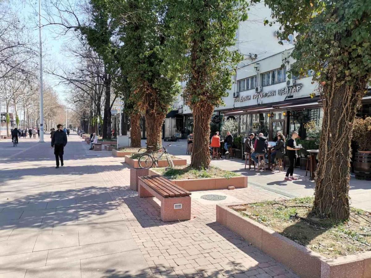 Calla: Modern Apartment in City Center with Secure Parking Skopje Exterior photo